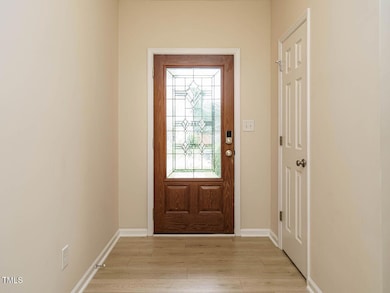004-1280x960-foyer