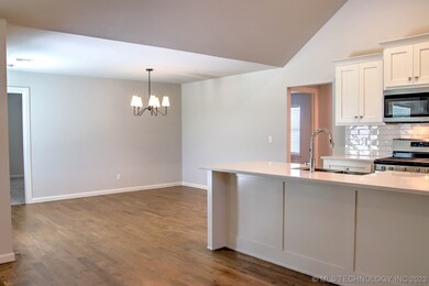 unlisted-address, Broken Arrow, OK 74014 - photo 6