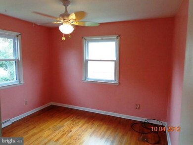 1537 Crest View Ave, Hagerstown, MD 21740 - photo 3