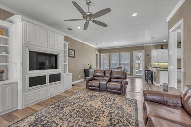 8200 Thornwood Dr, North Richland Hills, TX 76182 - photo 3