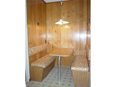 Kitchen Kitchen dining nook