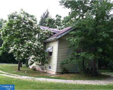 1041 W Oak Rd, Vineland, NJ 08360 - photo 2