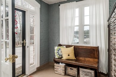 8 Raleigh Way, Portsmouth, NH 03801 - photo 3