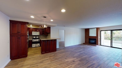 8600 Tuscany Ave unit 202, Playa Del Rey, CA 90293 - photo 6