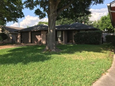 10222 Scotsbrook Dr, Houston, TX 77038 - photo 2