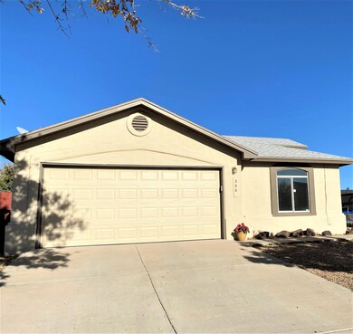 300 Schoellkopf Place, Horizon City, TX 79928 - photo 3