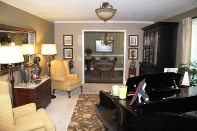 510 Oakbrook Cir, McComb, MS 39648 - photo 4