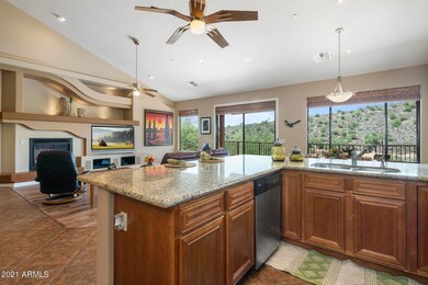 Kitchen/Family room