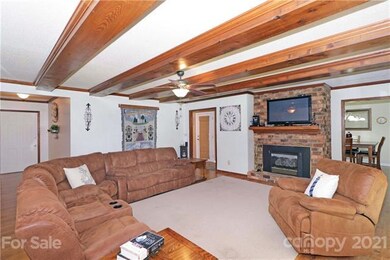 417 Beverly Dr, Statesville, NC 28625 - photo 5