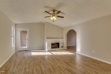 606 N Cobblestone St, Gilbert, AZ 85234 - photo 3