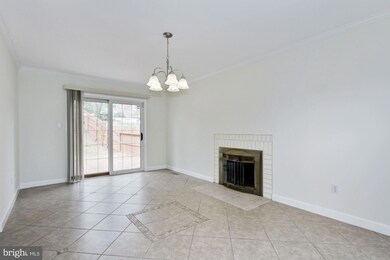 19016 Queens Cross Ln, Germantown, MD 20876 - photo 3