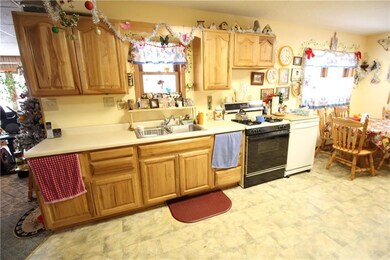 707 E Lincoln St, Augusta, WI 54722 - photo 3