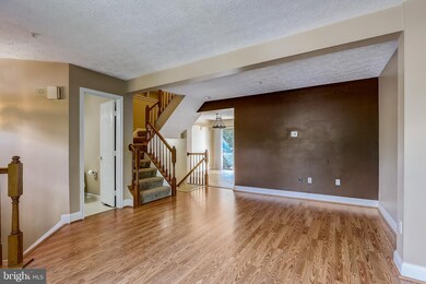 8606 Pine Meadows Dr, Odenton, MD 21113 - photo 7