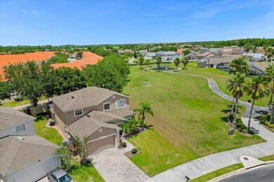 4826 Cumbrian Lakes Dr, Kissimmee, FL 34746 - photo 2