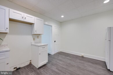 525 Walnut St, Columbia, PA 17512 - photo 2