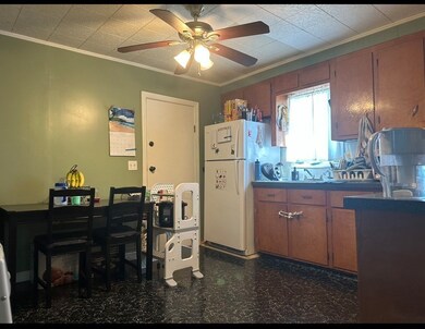 136 Tecumseh St unit 2, Fall River, MA 02721 - photo 6