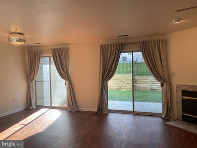 7906 Bayshore Dr unit 11, Laurel, MD 20707 - photo 2