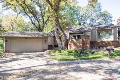 1030 S 111th Plaza, Omaha, NE 68154 - photo 2