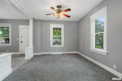 2022 N Myrtle St, Davenport, IA 52804 - photo 3