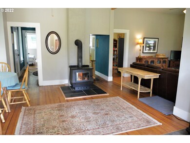 207 N Main St, Halfway, OR 97834 - photo 2