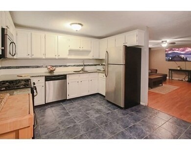 60 Florry Dr unit 15, Dracut, MA 01826 - photo 3