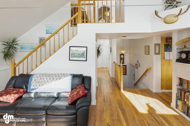 04-Living Room_ETL6320