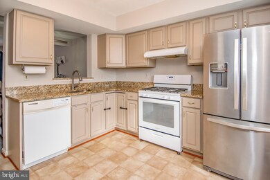 6352 Jacobs Ct, Sykesville, MD 21784 - photo 5