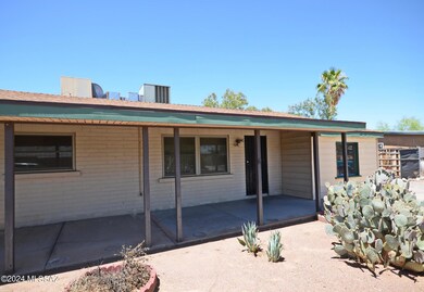 449 E Mcmillan Dr, Tucson, AZ 85705 - photo 4
