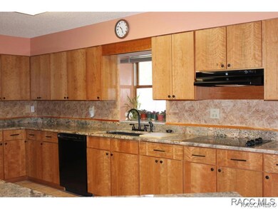 TILE BACKSPLASH