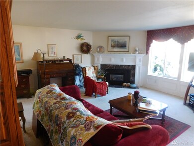 555 Walnut St unit 8, Edmonds, WA 98020 - photo 3