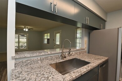 5630 Birchmont Dr unit A, Houston, TX 77091 - photo 7