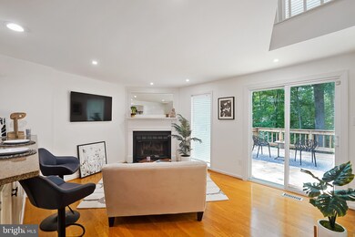 2152 Whisperwood Glen Ln, Reston, VA 20191 - photo 5