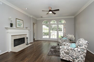 7718 Rolling Fork Ln, Houston, TX 77040 - photo 5