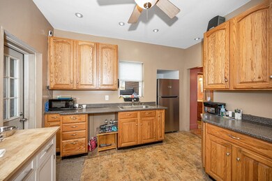 7 E Dracut Rd, Methuen, MA 01844 - photo 5