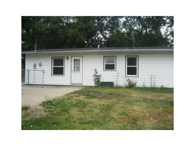 905 S 7th St, Marion, IA 52302 - photo 2