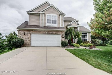 766 Maple Hill Ct SE Ada MI-small-003-23
