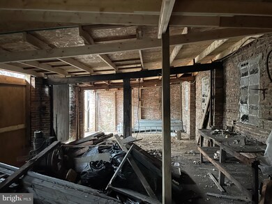 0 Garages Behind 4114 Frederick Ave unit MDBA2071298, Baltimore, MD 21229 - photo 7