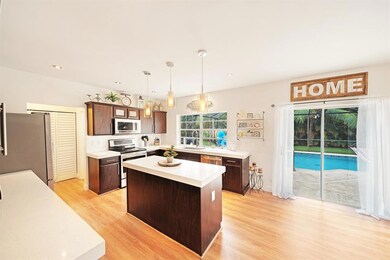 12084 Quilting Ln, Boca Raton, FL 33428 - photo 3