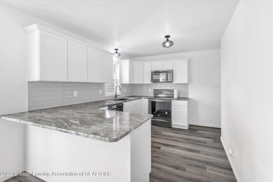 17-2256-w-lawrence-hwy-WindowStill-Real-
