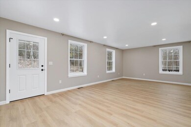 237 Maplewold Rd, Weare, NH 03281 - photo 6