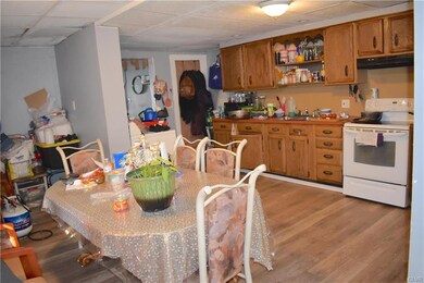 208 N 2nd St, Allentown, PA 18102 - photo 4