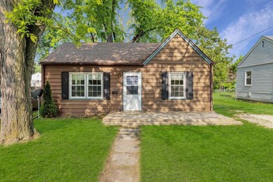 1508 E 30th St, Des Moines, IA 50317 - photo 2