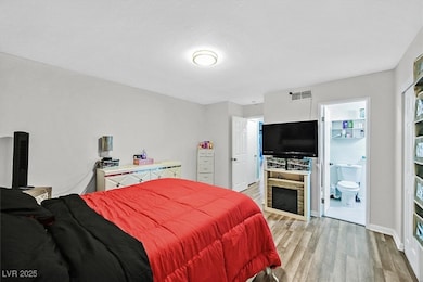 2856 Klinger Cir, Las Vegas, NV 89121 - photo 7