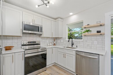 13-web-or-mls-16 10th St-07