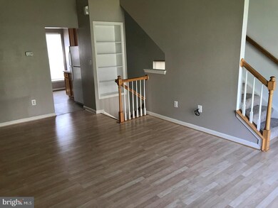 8209 Lyndhurst St, Laurel, MD 20724 - photo 4