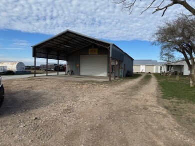 22844 Floyd Moore Rd, Gentry, AR 72734 - photo 2