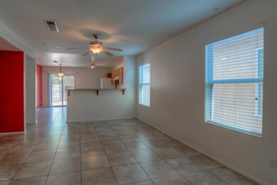 8 Living Room photo a