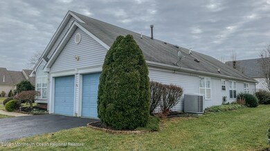 2517 Spring Hill Dr, Toms River, NJ 08755 - photo 5