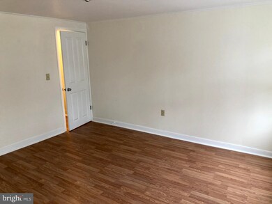 9 Oregon St, Mercersburg, PA 17236 - photo 6