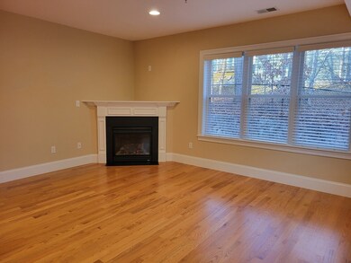 855 Lagrange St unit 4, West Roxbury, MA 02132 - photo 3